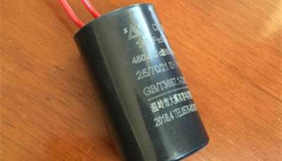 哪些情況會(huì)引起電機(jī)啟動(dòng)電容器過(guò)電壓？